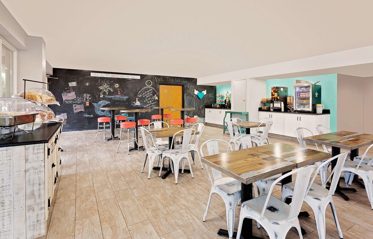 Surf & Sand Hotel Pensacola Beach Esterno foto